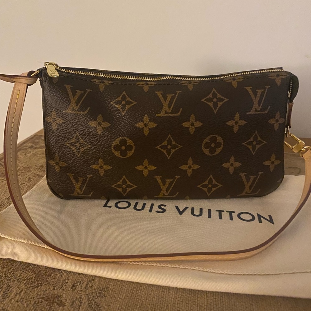 Louis Vuitton Accessories Pouchette